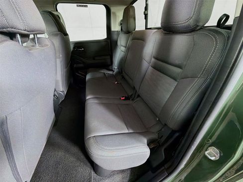 Used 2024 Nissan Frontier SV w/ SV Convenience Package AWD/4WD image 25
