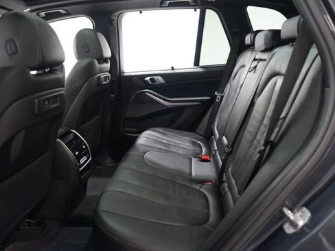 Used 2021 BMW X5 xDrive40i w/ Premium Package image 33