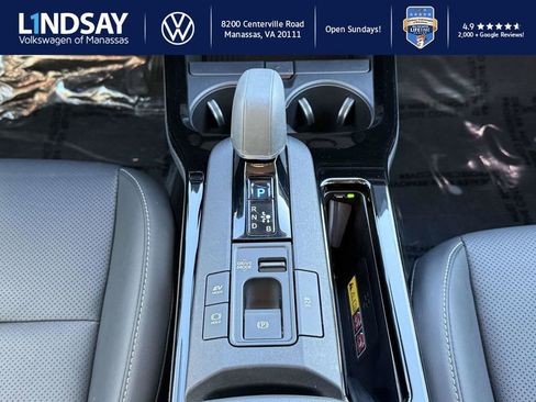 Used 2024 Toyota Prius XLE image 16