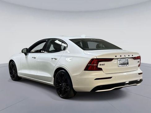 Used 2023 Volvo S60 B5 Plus w/ Climate Package FWD image 12