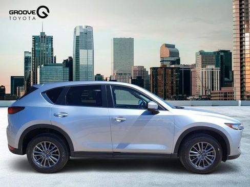Used 2019 MAZDA CX-5 Touring FWD image 7