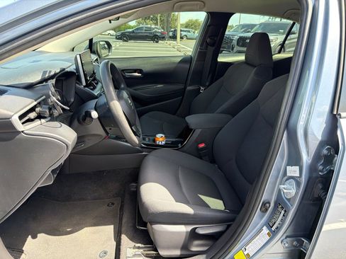 Used 2021 Toyota Corolla LE FWD image 8