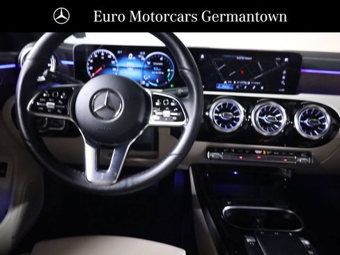 Used 2023 Mercedes-Benz CLA 250 4MATIC image 59