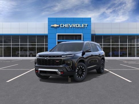 New 2026 Chevrolet Traverse Z71 w/ Driver Confidence Package AWD/4WD image 8