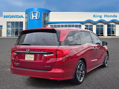 Used 2024 Honda Odyssey Elite image 7