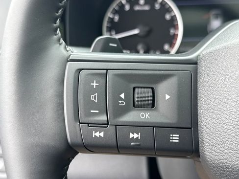 New 2026 Nissan Pathfinder SV w/ SV Premium Package image 34