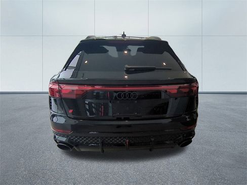 New 2026 Audi RS Q8 performance image 3