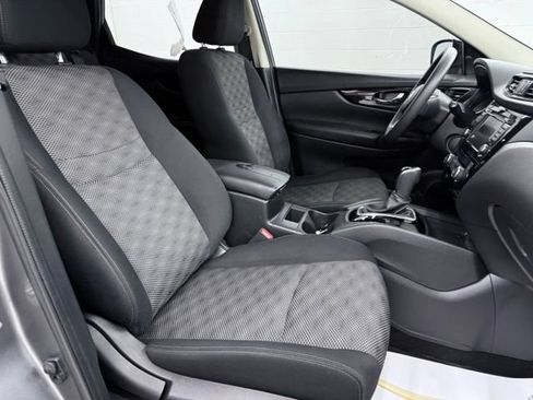 Used 2019 Nissan Rogue Sport SV FWD image 19