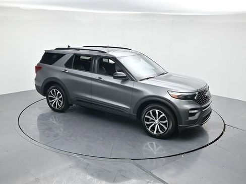 Used 2022 Ford Explorer ST image 39