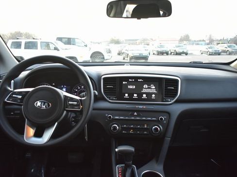 Used 2020 Kia Sportage LX image 31