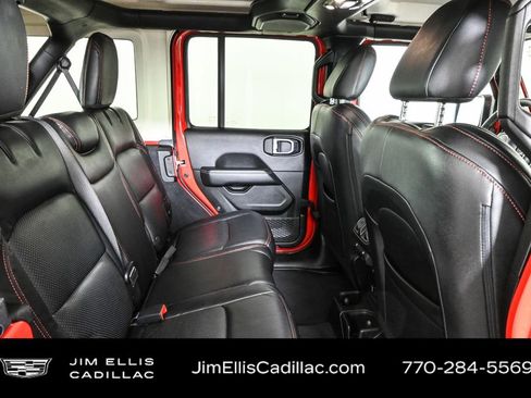 Used 2020 Jeep Wrangler Unlimited Sahara image 20