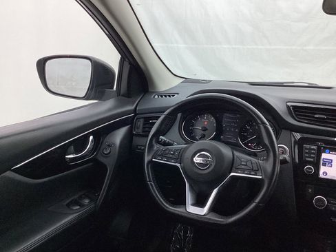 Used 2018 Nissan Rogue Sport SL image 29