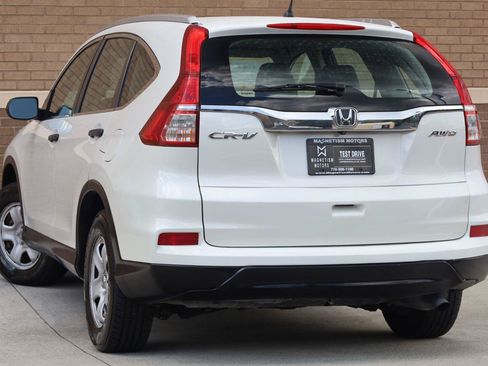 Used 2015 Honda CR-V LX image 9
