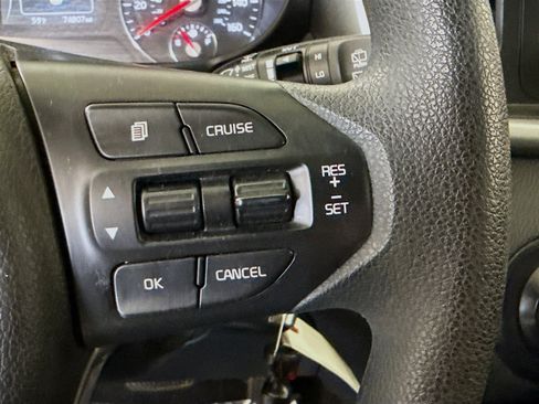 Used 2017 Kia Sorento LX V6 image 15