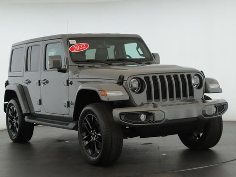 Used 2022 Jeep Wrangler Unlimited Sahara AWD/4WD image 1