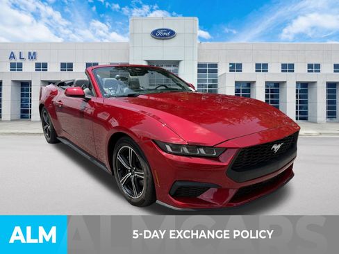 Used 2024 Ford Mustang Convertible RWD image 3