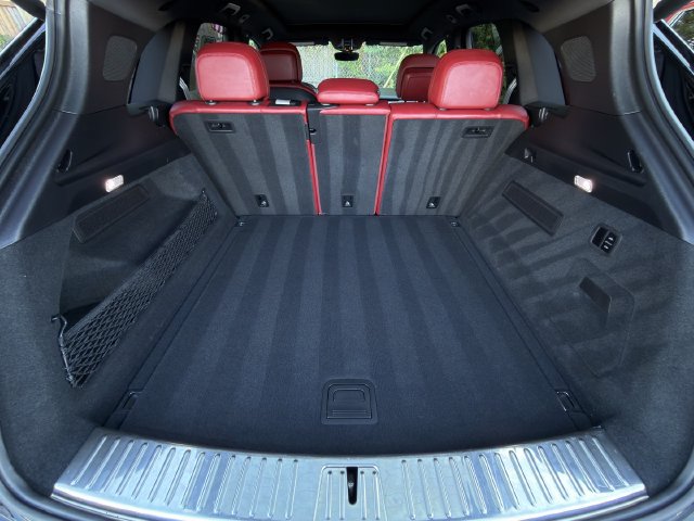 Used 2023 Porsche Cayenne Platinum Edition AWD/4WD image 31