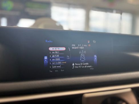 Used 2019 Lexus IS 300 F Sport w/ F Sport Package image 31