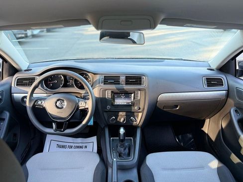 Used 2018 Volkswagen Jetta S image 36