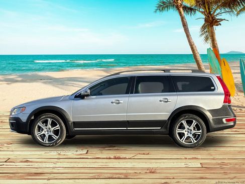 Used 2015 Volvo XC70 T6 Platinum w/ Protection Package image 2