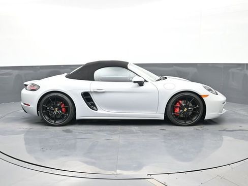 Certified 2024 Porsche 718 Boxster S RWD image 20