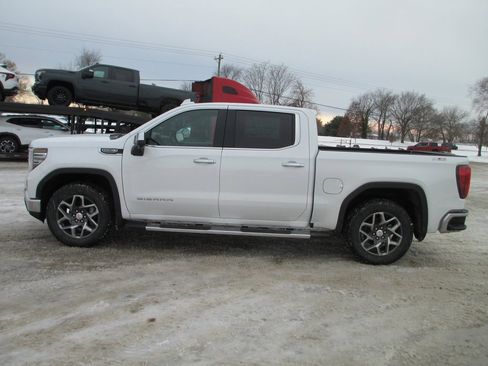 New 2026 GMC Sierra 1500 SLT w/ SLT Premium Plus Package image 8