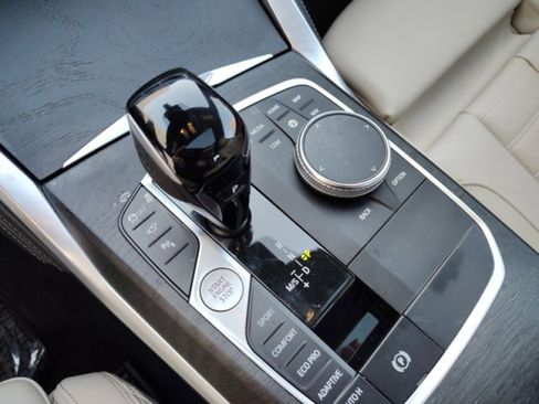 Used 2023 BMW 440i xDrive Coupe w/ Premium Package image 15