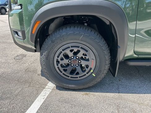New 2025 Nissan Frontier PRO-4X w/ Pro Convenience Package image 46