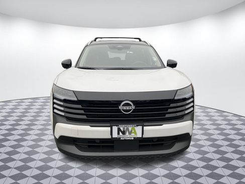 Used 2026 Nissan Kicks SV w/ SV Premium Package image 5