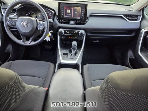 Used 2022 Toyota RAV4 LE FWD image 12