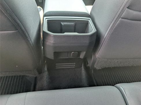 Used 2024 Toyota Tacoma SR AWD/4WD image 18