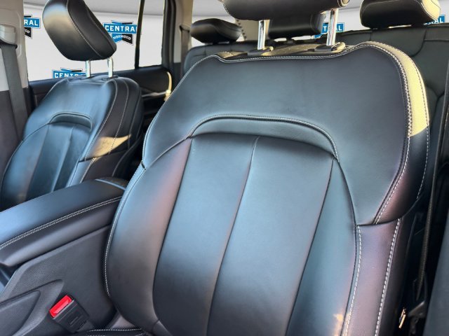 Certified 2023 Jeep Grand Cherokee Limited AWD/4WD image 15
