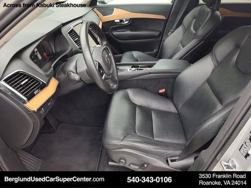 Used 2021 Volvo XC90 T6 Momentum w/ Advanced Package AWD/4WD image 12
