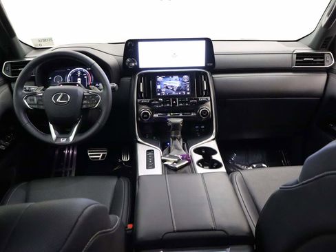 Used 2025 Lexus LX 600 F Sport image 15