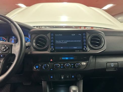 Certified 2023 Toyota Tacoma TRD Off-Road image 24