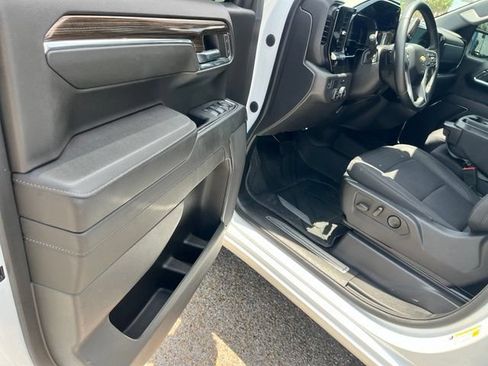 Used 2023 Chevrolet Silverado 1500 LT RWD image 19