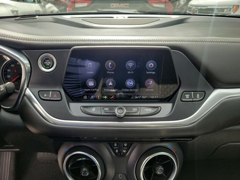 Used 2022 Chevrolet Blazer LT FWD image 21