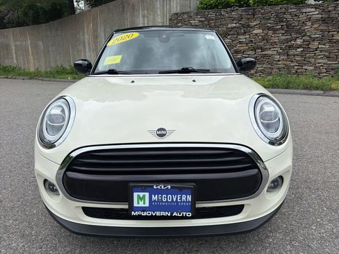 Used 2020 MINI Cooper 4-Door Hardtop w/ Storage Package FWD image 8