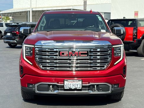 Certified 2024 GMC Sierra 1500 Denali w/ Technology Package AWD/4WD image 3