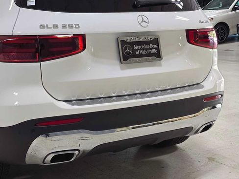 Certified 2026 Mercedes-Benz GLB 250 4MATIC image 14