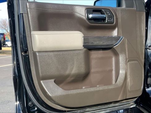 Used 2019 Chevrolet Silverado 1500 LTZ image 21