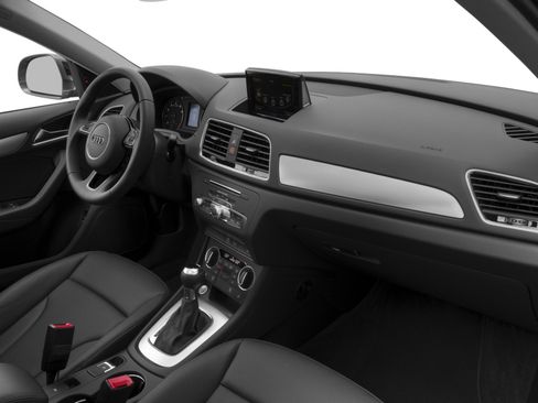 Used 2017 Audi Q3 2.0T Premium w/ Convenience Package AWD/4WD image 13