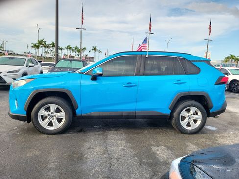 Used 2019 Toyota RAV4 XLE FWD image 7