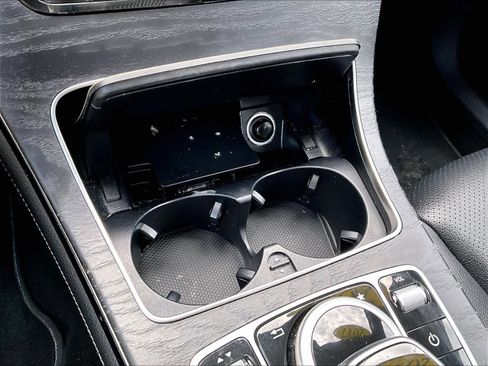 Used 2017 Mercedes-Benz GLC 300 4MATIC image 27