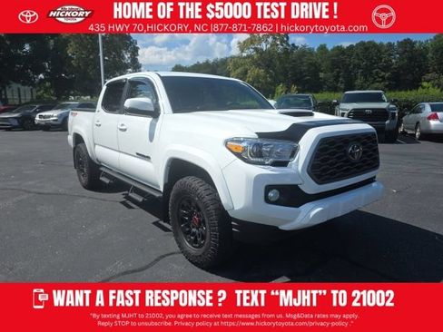 Used 2022 Toyota Tacoma TRD Sport w/ Technology Package AWD/4WD image 1