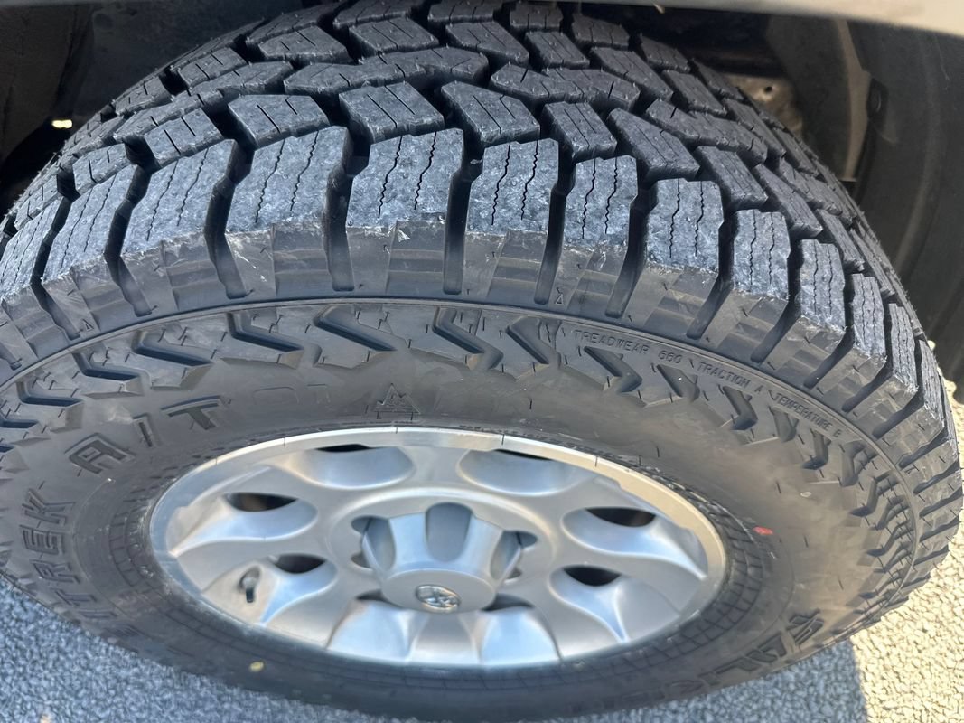 Used 2011 Toyota 4Runner Trail AWD/4WD image 38