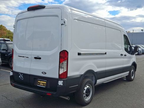 New 2026 Ford Transit 250 148 Medium Roof w/ Load Area Protection Package RWD image 4