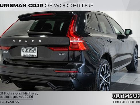 Used 2024 Volvo XC60 B5 Plus AWD/4WD image 5