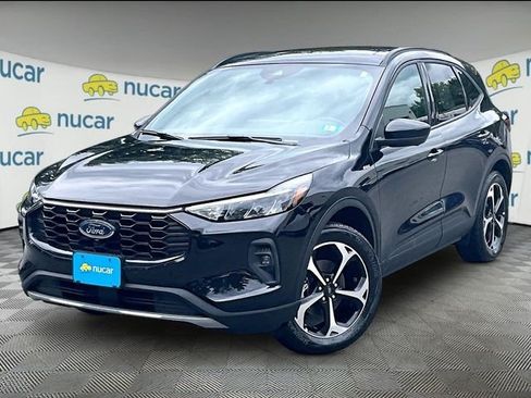 Used 2025 Ford Escape ST-Line Select w/ Tech Pack #2 AWD/4WD image 12