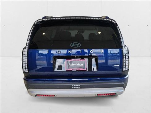 New 2026 Hyundai Ioniq 9 SE image 8